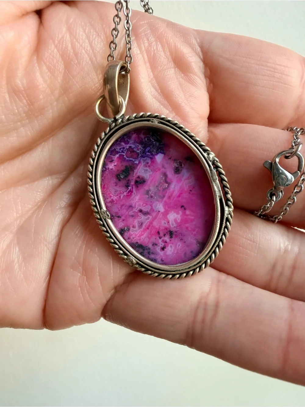 Handcrafted Pink Oval Stone Pendant Necklace in Silver Tone 925